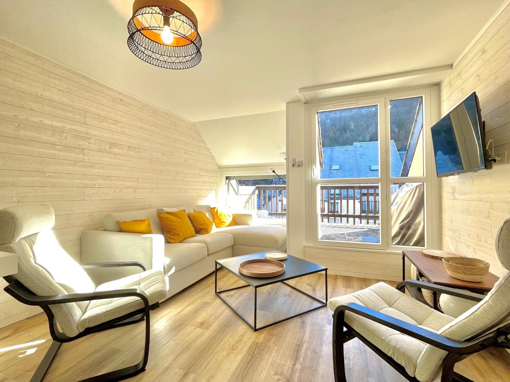 Centre Village Appartement 3 Chambres Avec Terrasse Jusqu'A 6 Personnes Saint-Lary-Soulan Exterior photo
